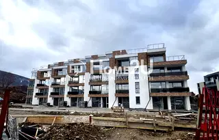 Двустаен апартамент с двор в кв. Витоша, София