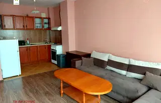 Просторен 2-стаен апартамент в кв. Витоша, София с голям балкон
