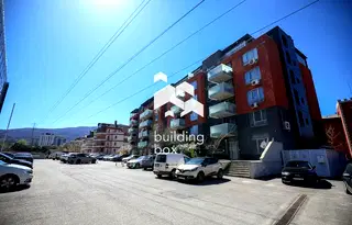 Просторен 3-стаен апартамент в кв. Витоша с голяма тераса
