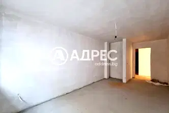 Тристаен апартамент в София, Витоша