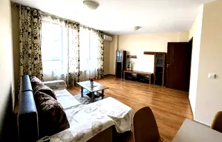 Двустаен апартамент с тераса в ж.к. Витоша, София