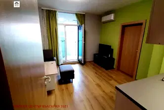Двустаен апартамент с тераса в кв. Витоша, София