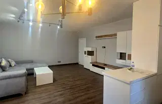 3-стаен апартамент с две тераси в кв. Витоша, София