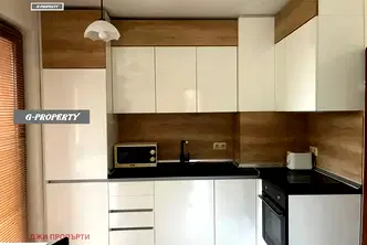 Тристаен апартамент с 2 тераси в кв. Витоша, София