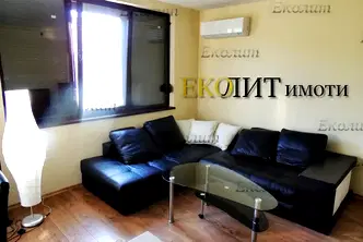 Тристаен апартамент с две тераси в кв. Витоша, София