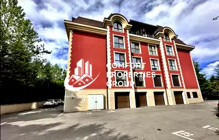 Тристаен апартамент с гараж в кв. Витоша, София