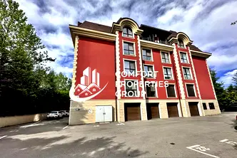 Тристаен апартамент с гараж в кв. Витоша, София