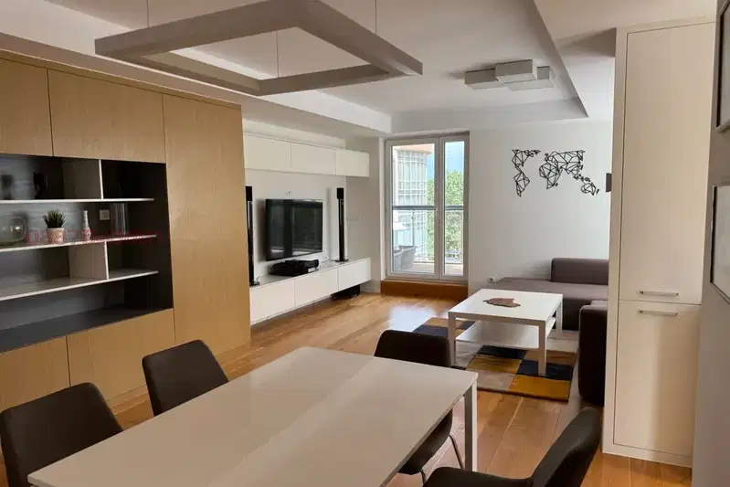 3-bedroom apartment in Sofiya, Vitosha