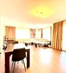 Просторен 3-стаен апартамент с тераса в кв. Витоша, София