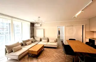 Тристаен апартамент с две тераси в кв. Витоша, София