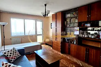 Едностаен апартамент в Връбница 1 с остъклена тераса