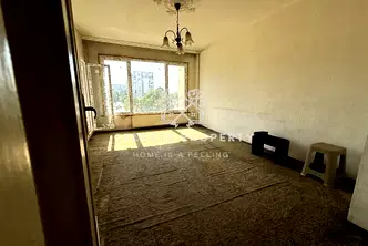 Тристаен апартамент с две тераси във Връбница 1, София
