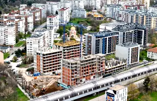 Двустаен апартамент с югозападно изложение във Връбница 2
