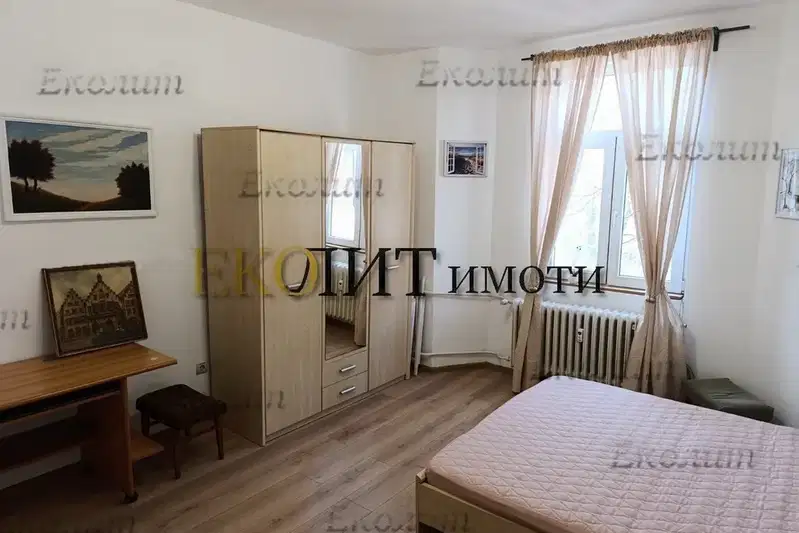 Двустаен апартамент с голяма тераса в Яворов, София