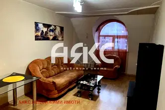 Двустаен апартамент в Зона Б-18, София, с добра локация
