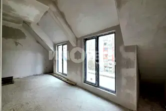 Многостаен апартамент в София, Зона Б-19