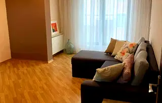 Двустаен апартамент в Зона Б-19 с тераса и югозападно изложение