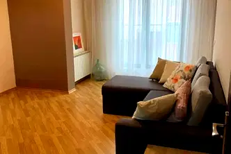Двустаен апартамент в Зона Б-19 с тераса и югозападно изложение