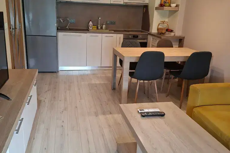 3-bedroom apartment in Sofiya, Zona B-19