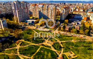 Тристаен апартамент с две тераси в Зона Б-5, София