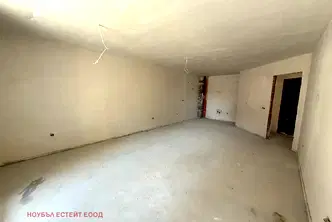 Тристаен апартамент в Зона Б-5 с тераса и две бани