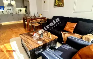 Тристаен апартамент в Зона Б-5, София с балкон