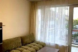 Едностаен апартамент в Зона Б-5 с тераса и асансьор