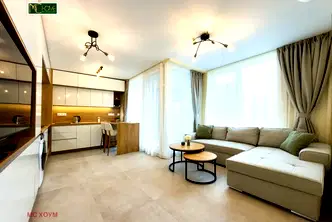 Двустаен апартамент с тераса в Зона Б-5, София