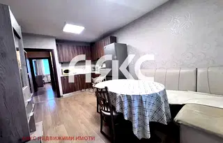 Тристаен апартамент в Зона Б-5 с паркомясто и метро