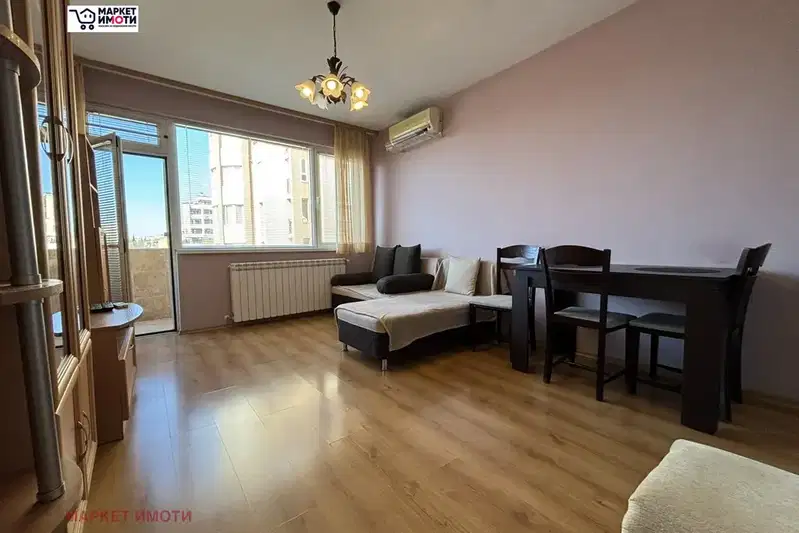 Двустаен апартамент в Стара Загора, Била