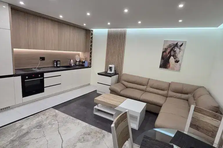 3-bedroom apartment in Stara Zagora, Centyr