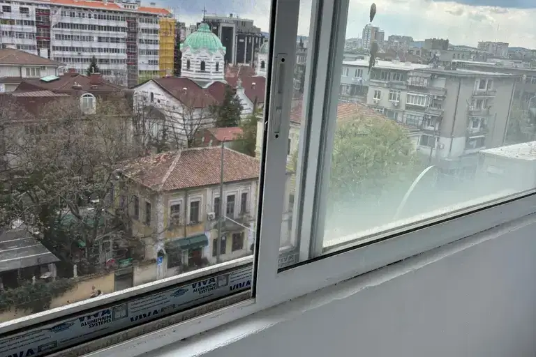 Тристаен апартамент в Стара Загора, Център