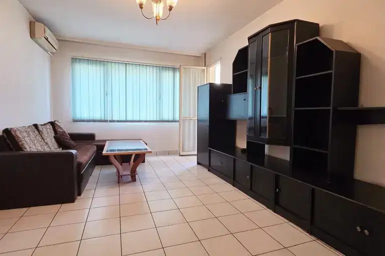 4-bedroom apartment in Stara Zagora, Centyr