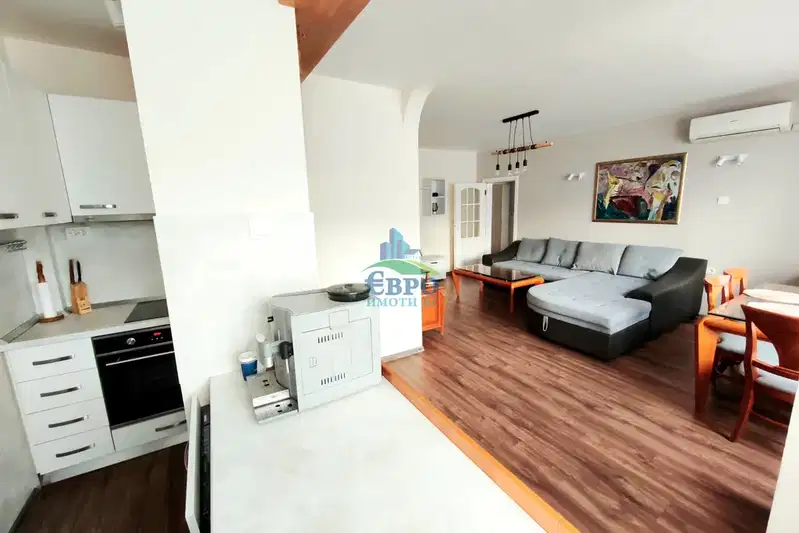 3-bedroom apartment in Stara Zagora, Centyr
