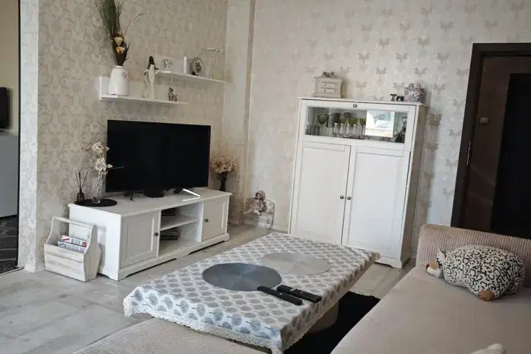 3-bedroom apartment in Stara Zagora, Centyr