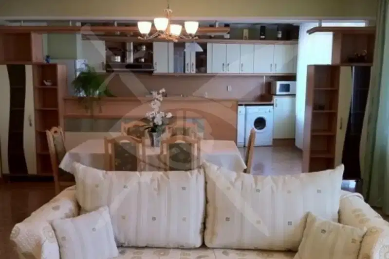 4-bedroom apartment in Stara Zagora, Centyr