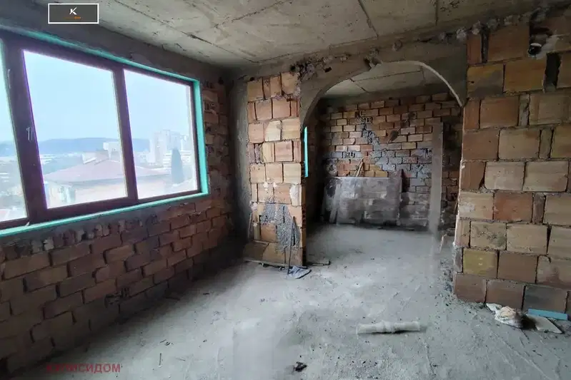 4-bedroom apartment in Stara Zagora, Samara 1