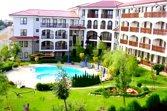 Тристаен апартамент в Бургас, Свети Влас