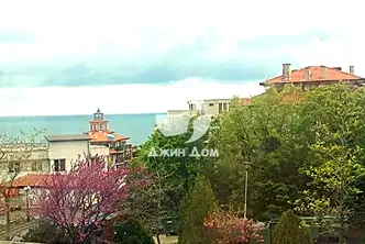 Тристаен апартамент в Бургас, Свети Влас