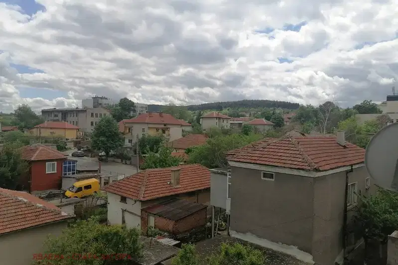 4-bedroom apartment in Haskovo, Topolov
