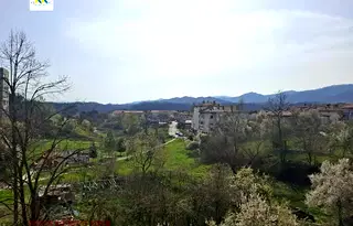 Тристаен апартамент в Ловеч, Троян