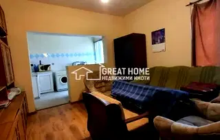 Тристаен апартамент в Търговище, Център