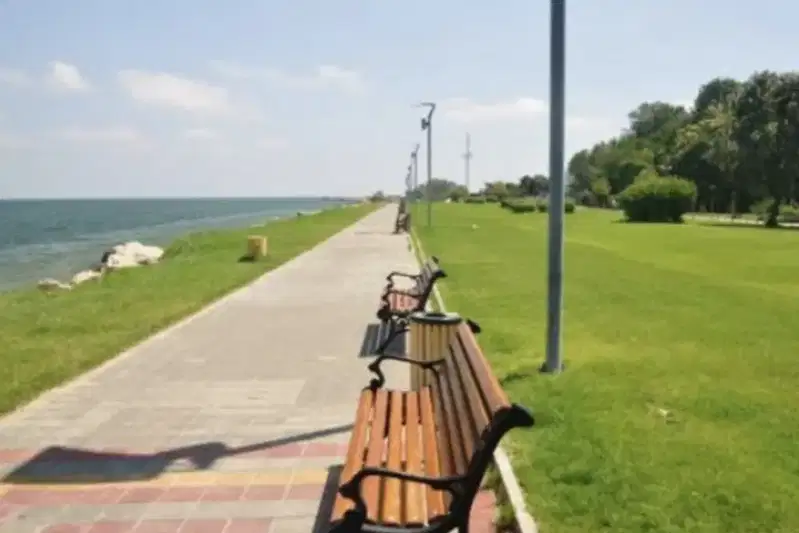 Студио апартамент с тераса и двор в Аспарухово, Варна