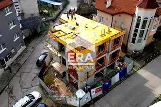 Двустаен апартамент с двор в Аспарухово, Варна