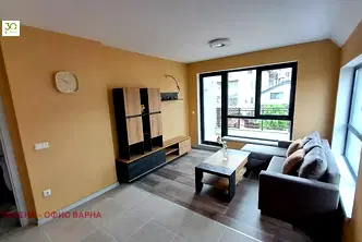 Двустаен апартамент с гараж в Аспарухово, Варна