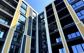Тристаен апартамент в Аспарухово с тераса и асансьор