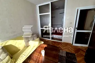 Тристаен апартамент във Варна, Аспарухово