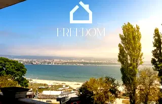 Тристаен апартамент с морска панорама в Аспарухово, Варна