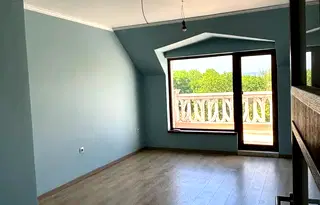 Тристаен апартамент с морска гледка в Аспарухово, Варна