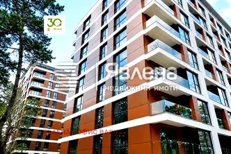 Тристаен апартамент с две тераси в Аспарухово, Варна